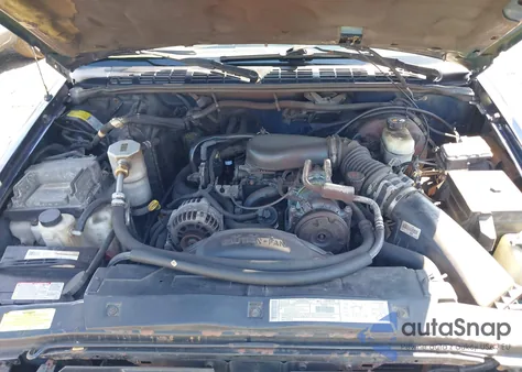 2001 Chevrolet S-10 Ls z USA, uszkodzony, nr VIN 1GCDT19WX1K154940